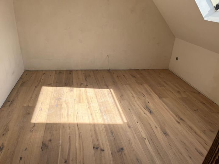 Eichendielen im Sonnenlicht